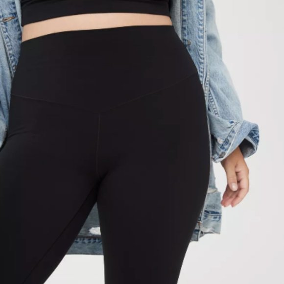 Black Medium Aerie NEW Real Me High Waisted 7/8 Legging OFFLINE - Picture 2 of 6